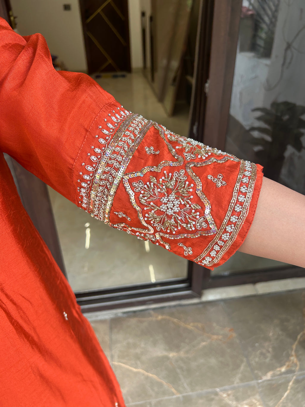 Sunerhi Silk Suit