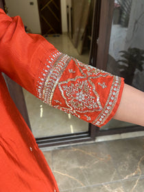 Sunerhi Silk Suit