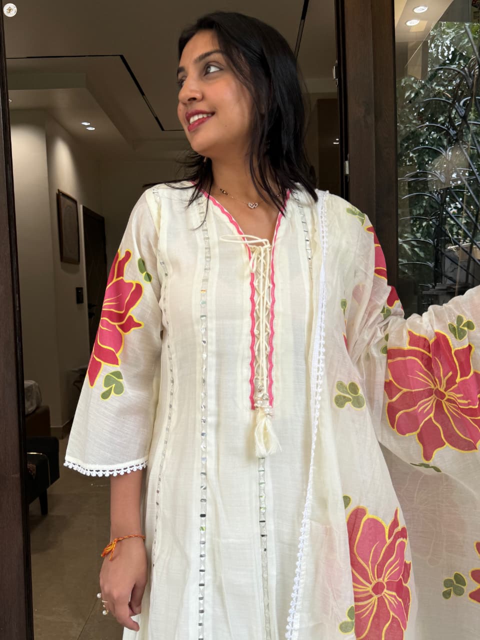WHITE BRUSH PAINT ANARKALI