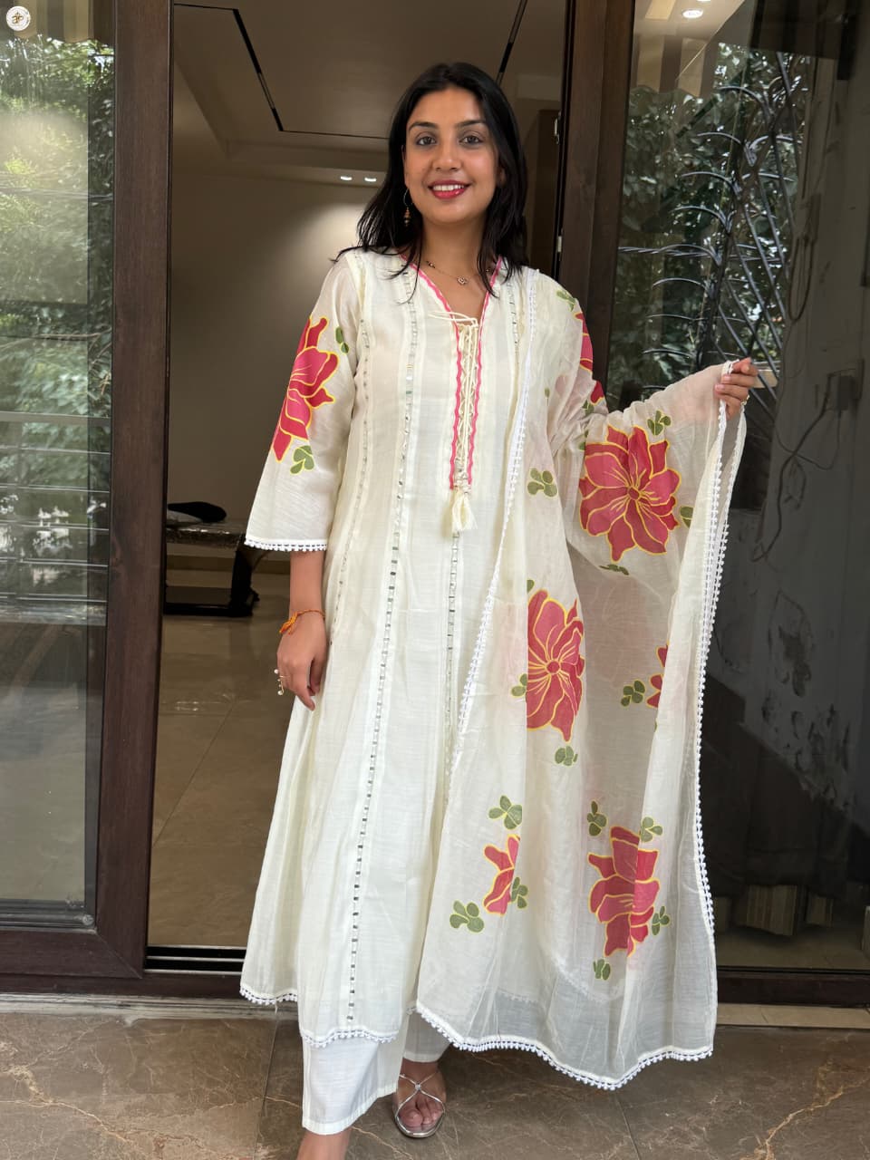 WHITE BRUSH PAINT ANARKALI