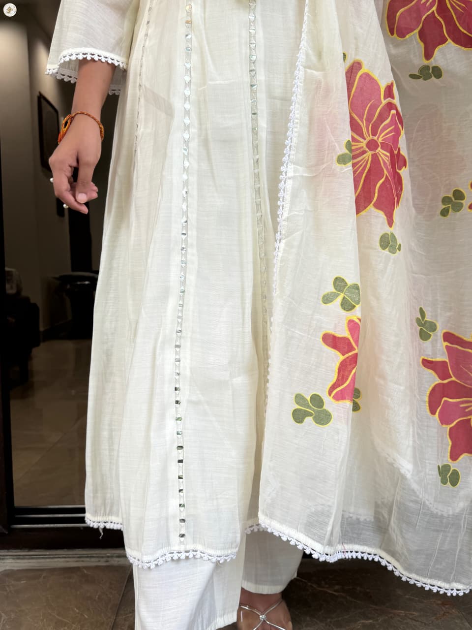 WHITE BRUSH PAINT ANARKALI