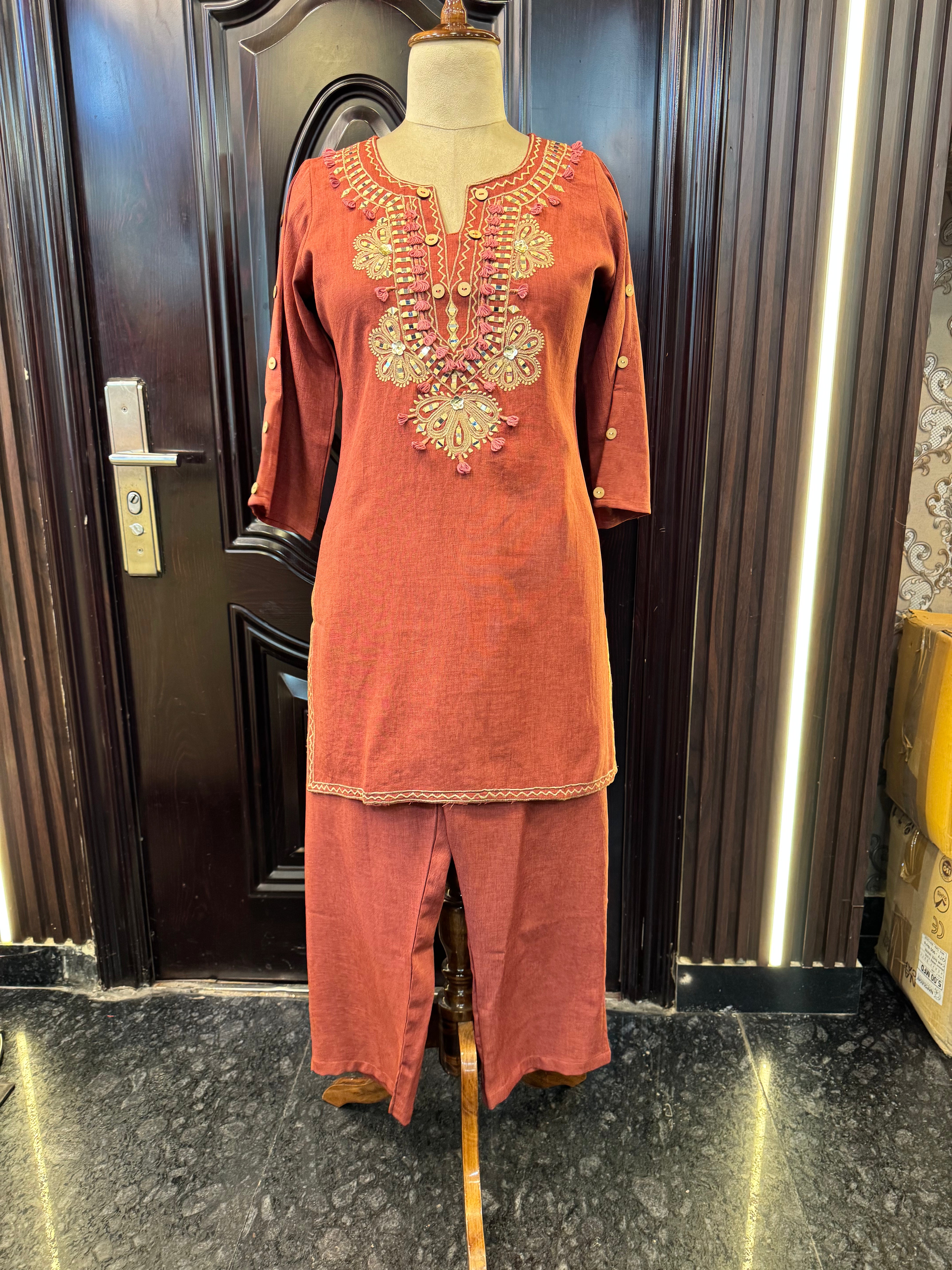 RUST EMBROIDERY COTTON COORD Secondary image