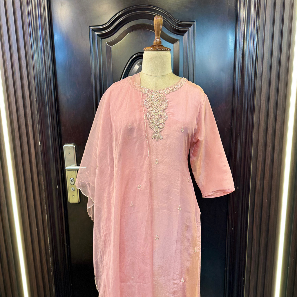 PINK HANDWORK SUIT SET
