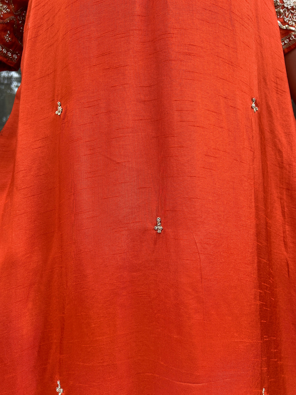 Sunerhi Silk Suit