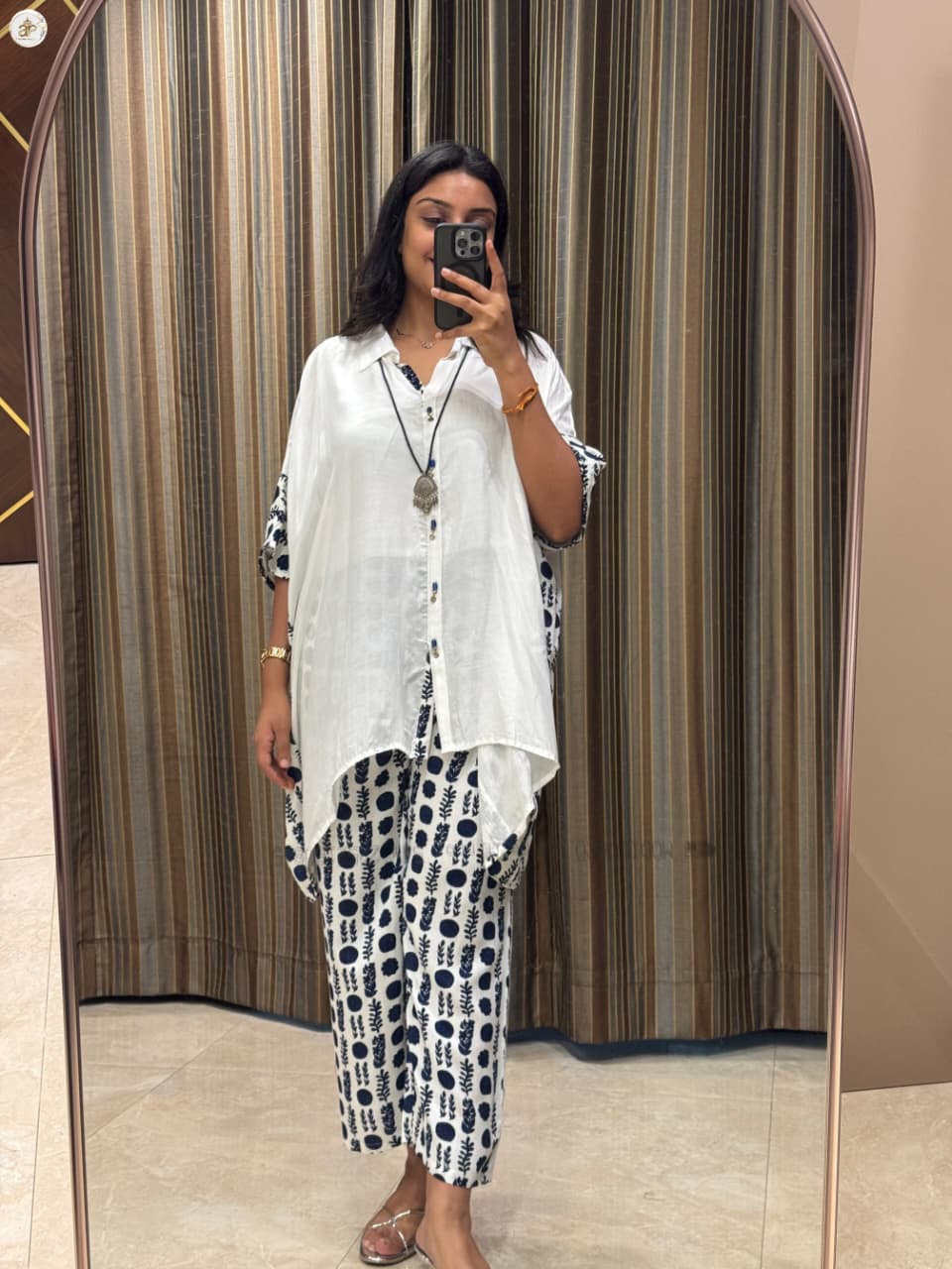 WHITE BLOCK KAFTAN
