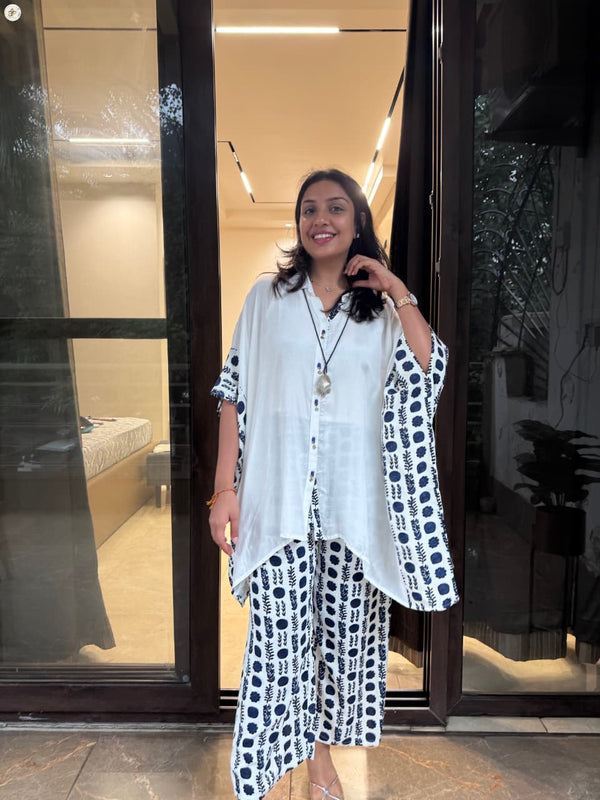 WHITE BLOCK KAFTAN