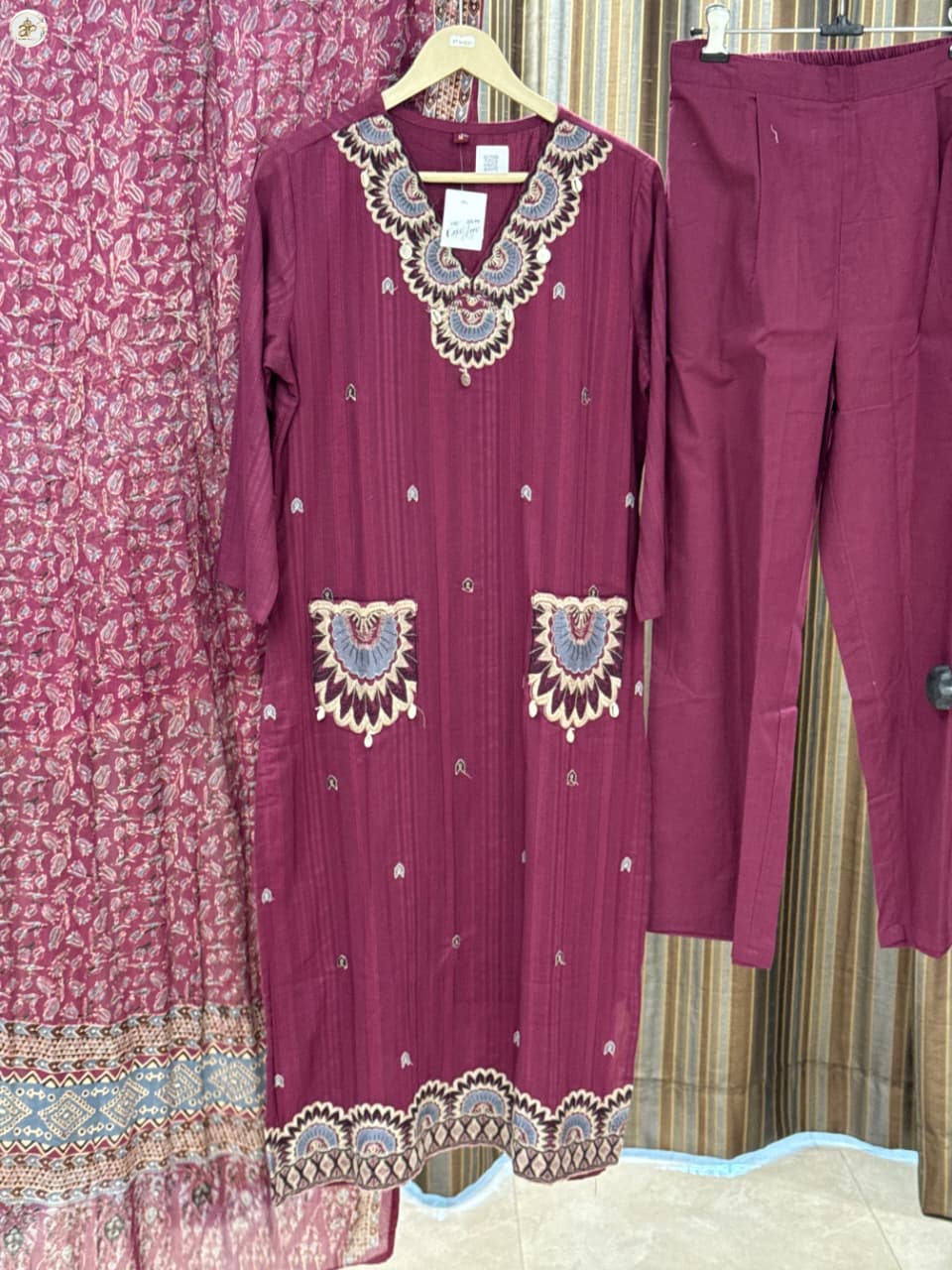 EMBROIDERY SUIT SET