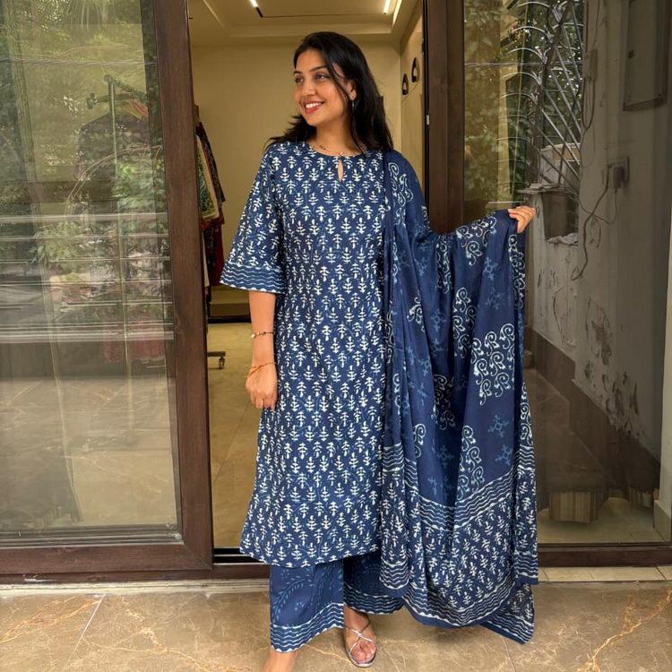 INDIGO SUIT SET Main image