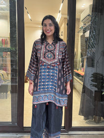 AJRAKH CREPE SUIT SET