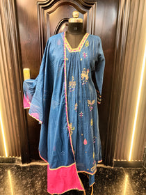 Scalping Anarkali Set