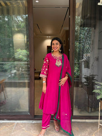 THE NECKLACE ANARKALI