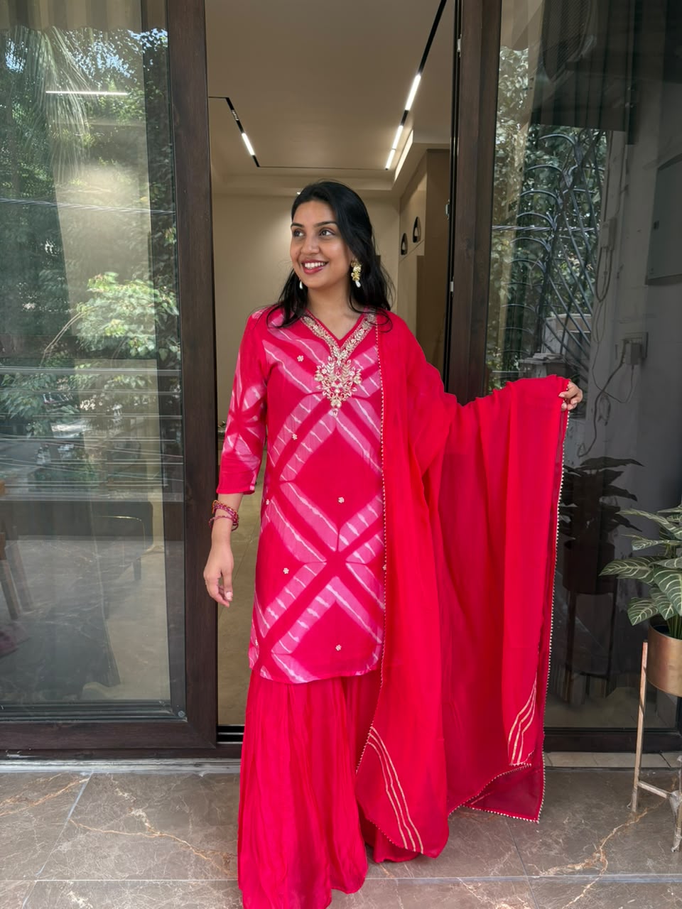 LEHRIYA SHARARA