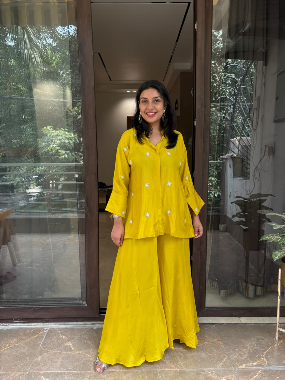 YELLOW CREPE DIVIDER COORD