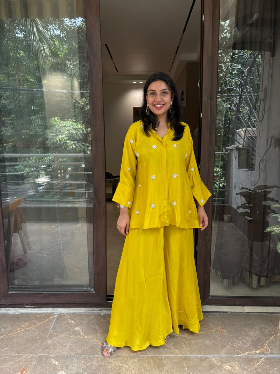 YELLOW CREPE DIVIDER COORD