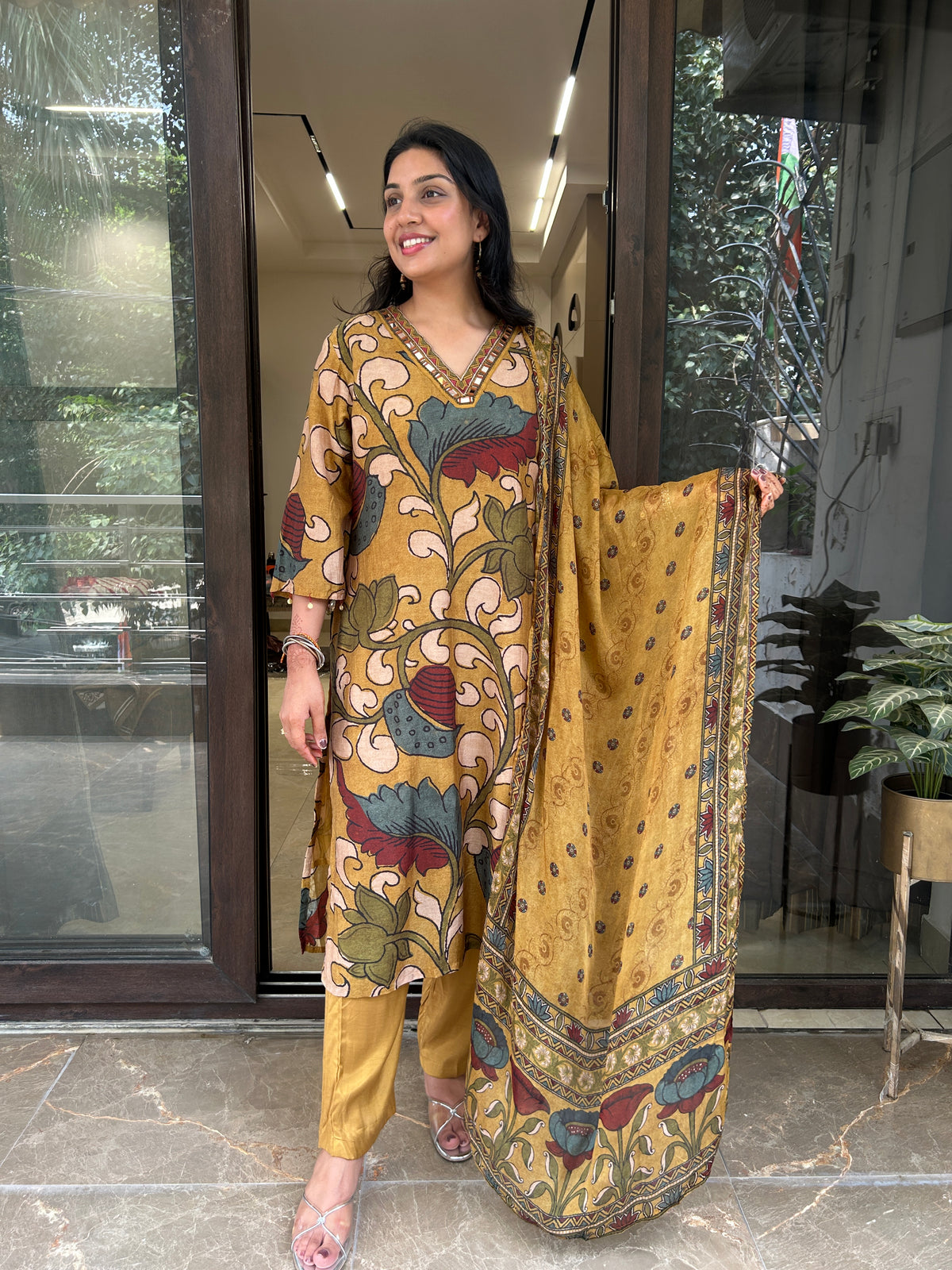 KALAMKAARI SUIT SET