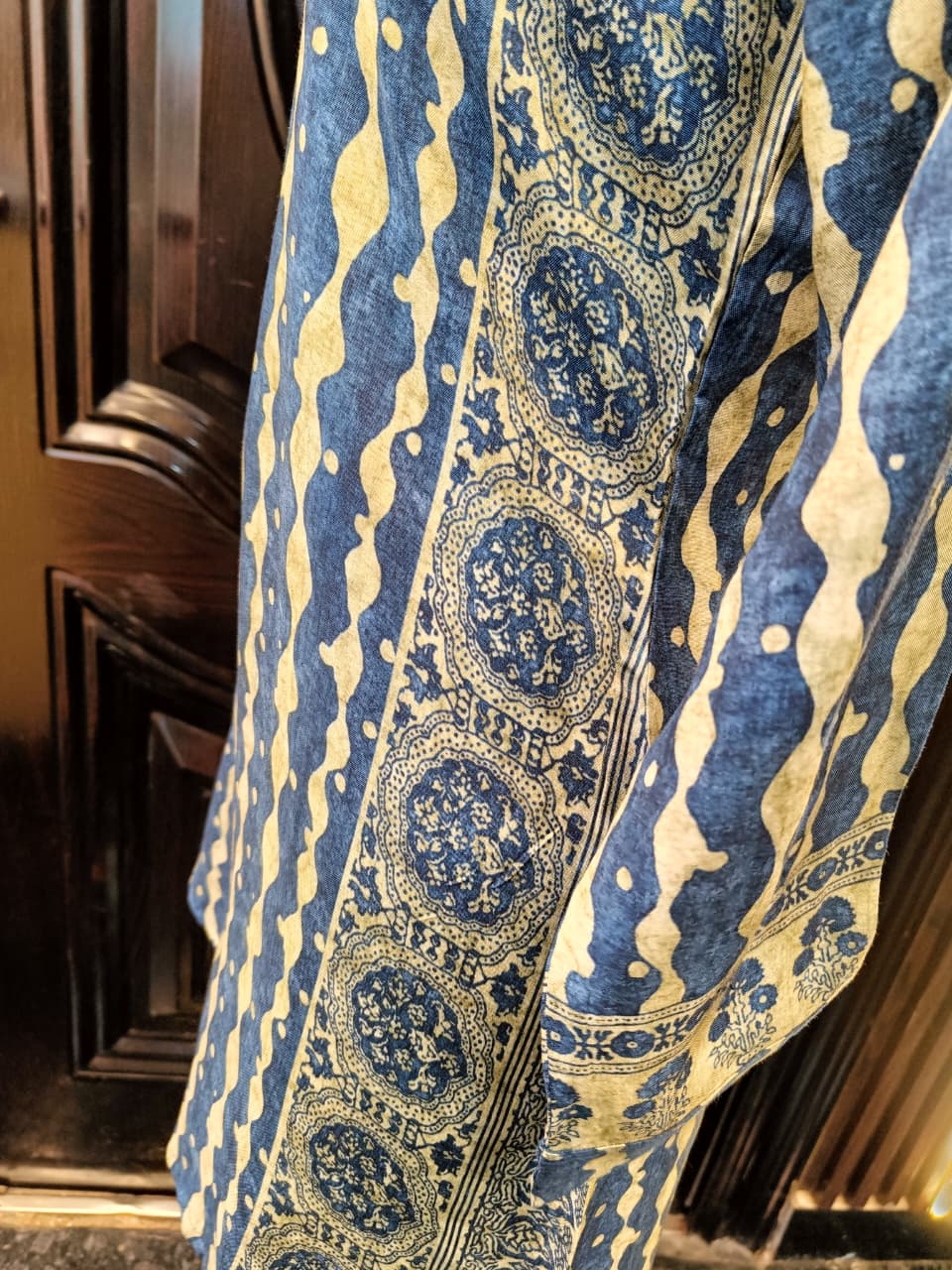 INDIGO CREPE SHIRT