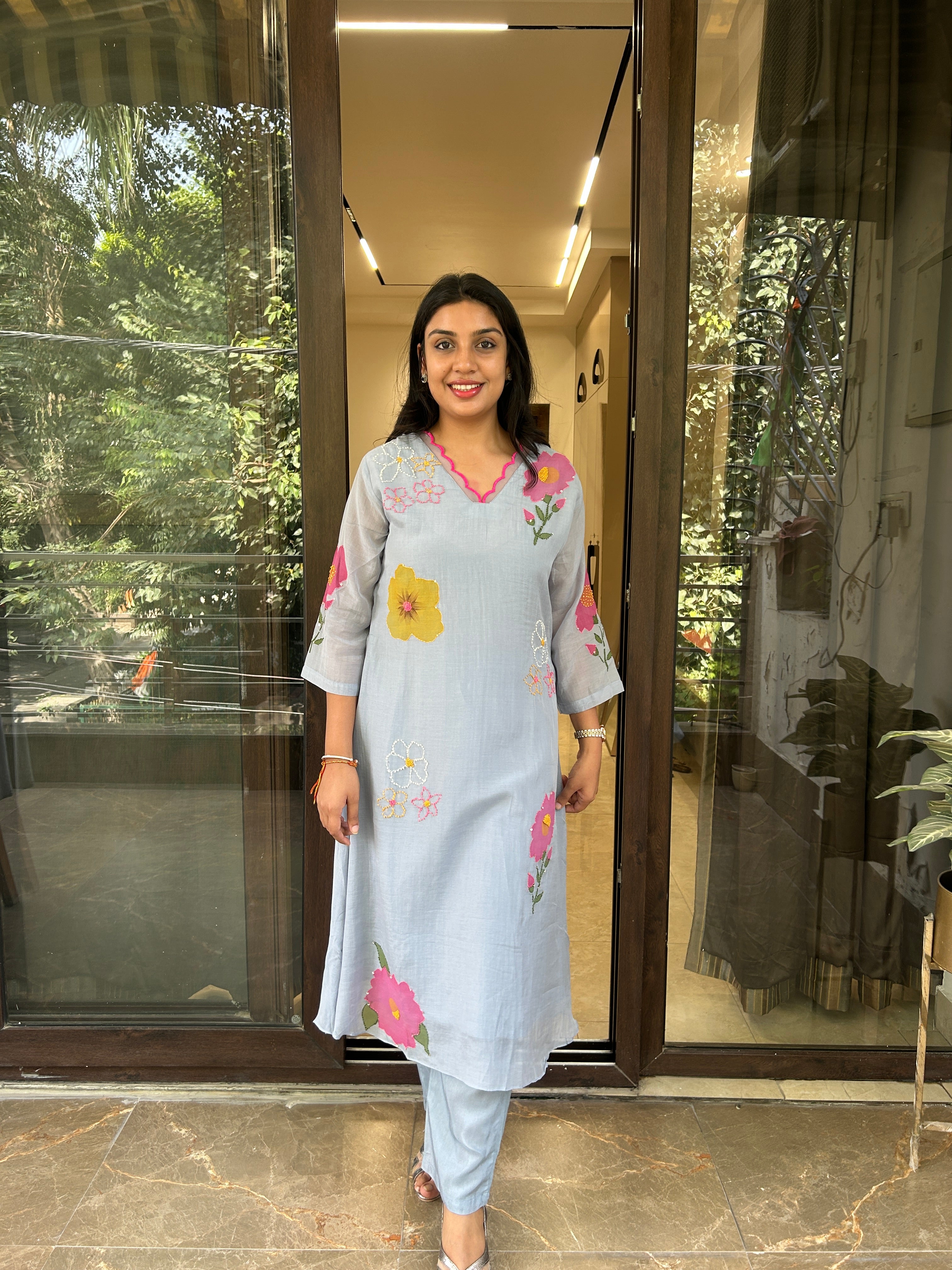 Hand-painted Pastel Suits Secondary image