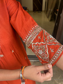 Sunerhi Silk Suit