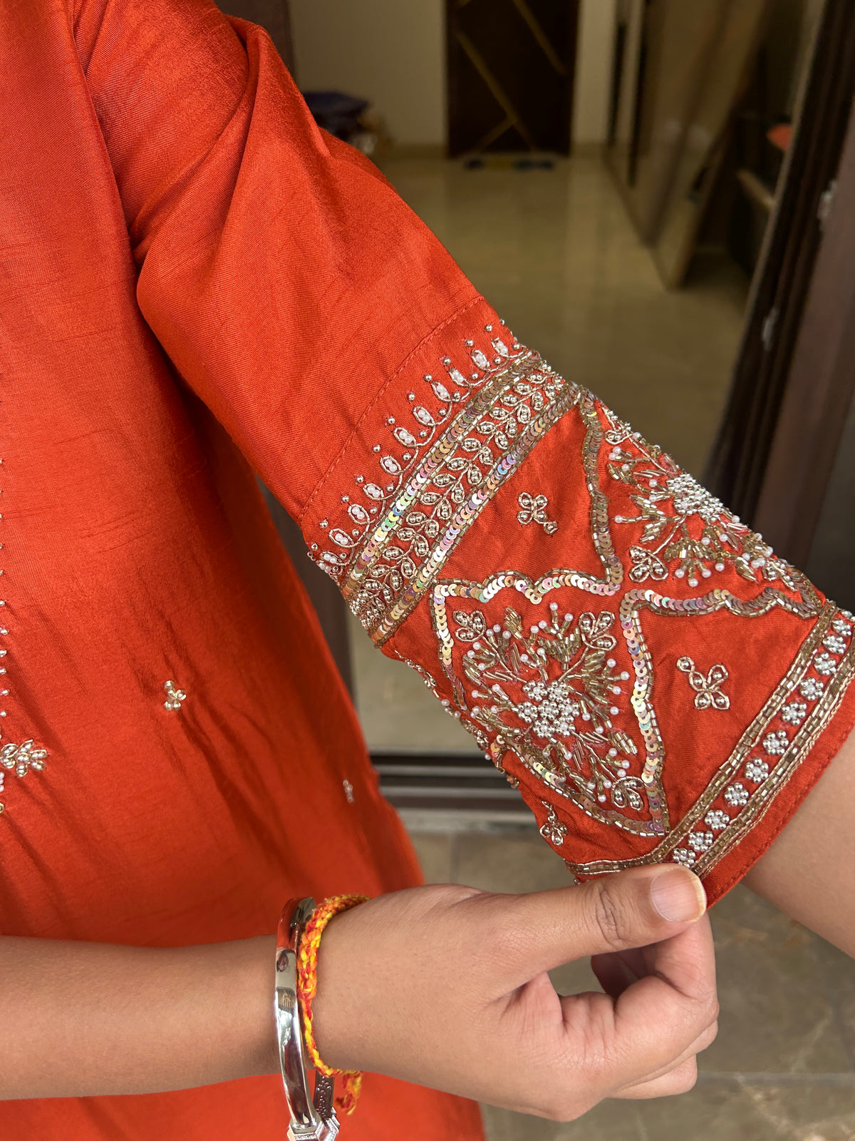 Sunerhi Silk Suit