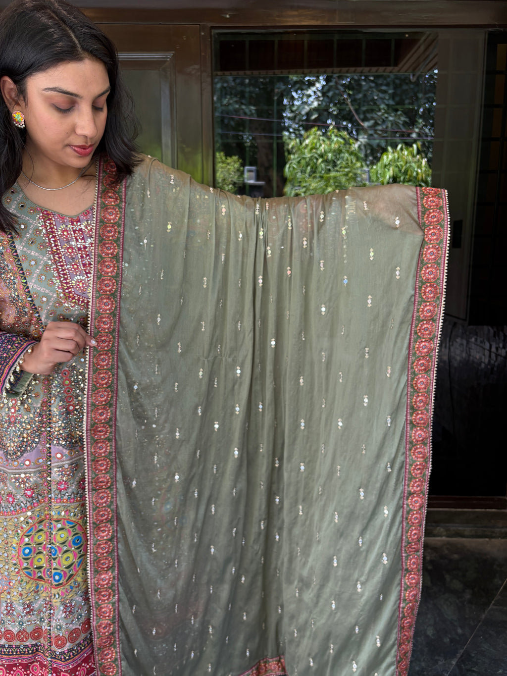 Flowy Saroski Anarkali