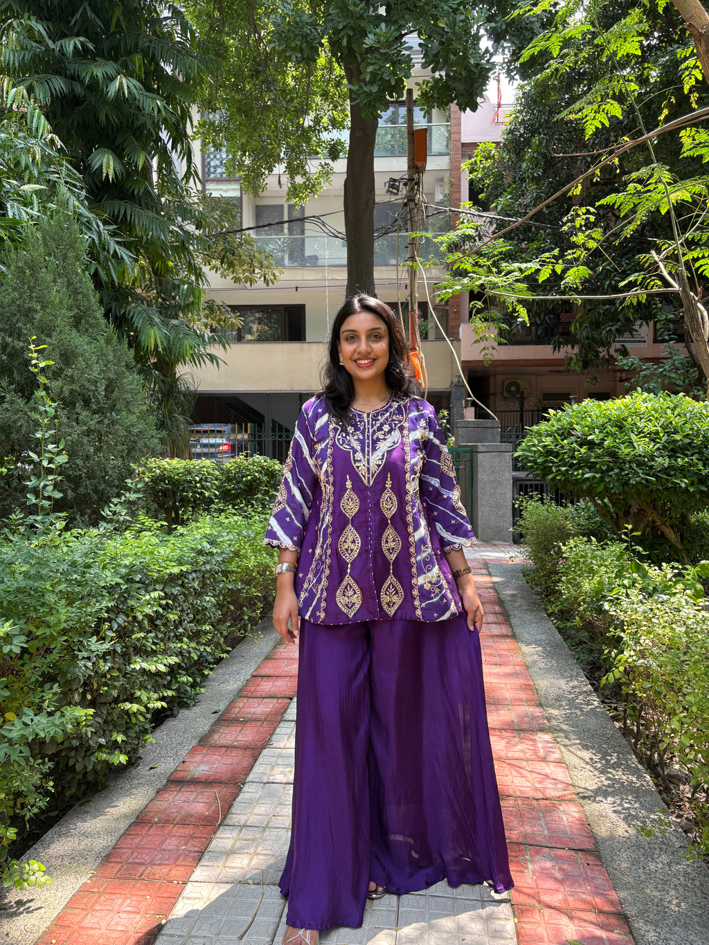 THE ROYAL LEHERIYA FIT