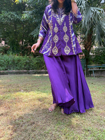 THE ROYAL LEHERIYA FIT