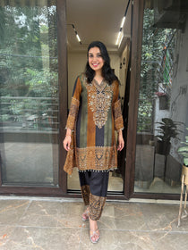 Jashn-E- Farshi Set