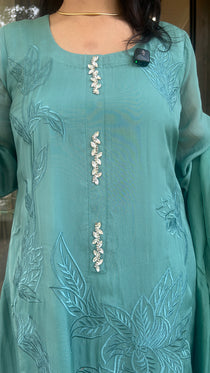 Applique Aline Suit
