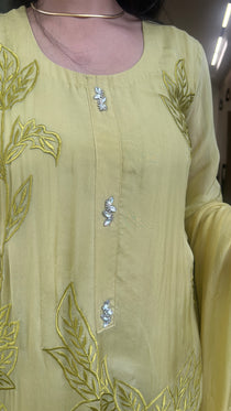 Applique Aline Suit