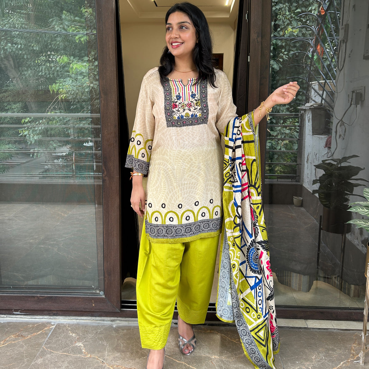 Neon Crepe Farshi Set