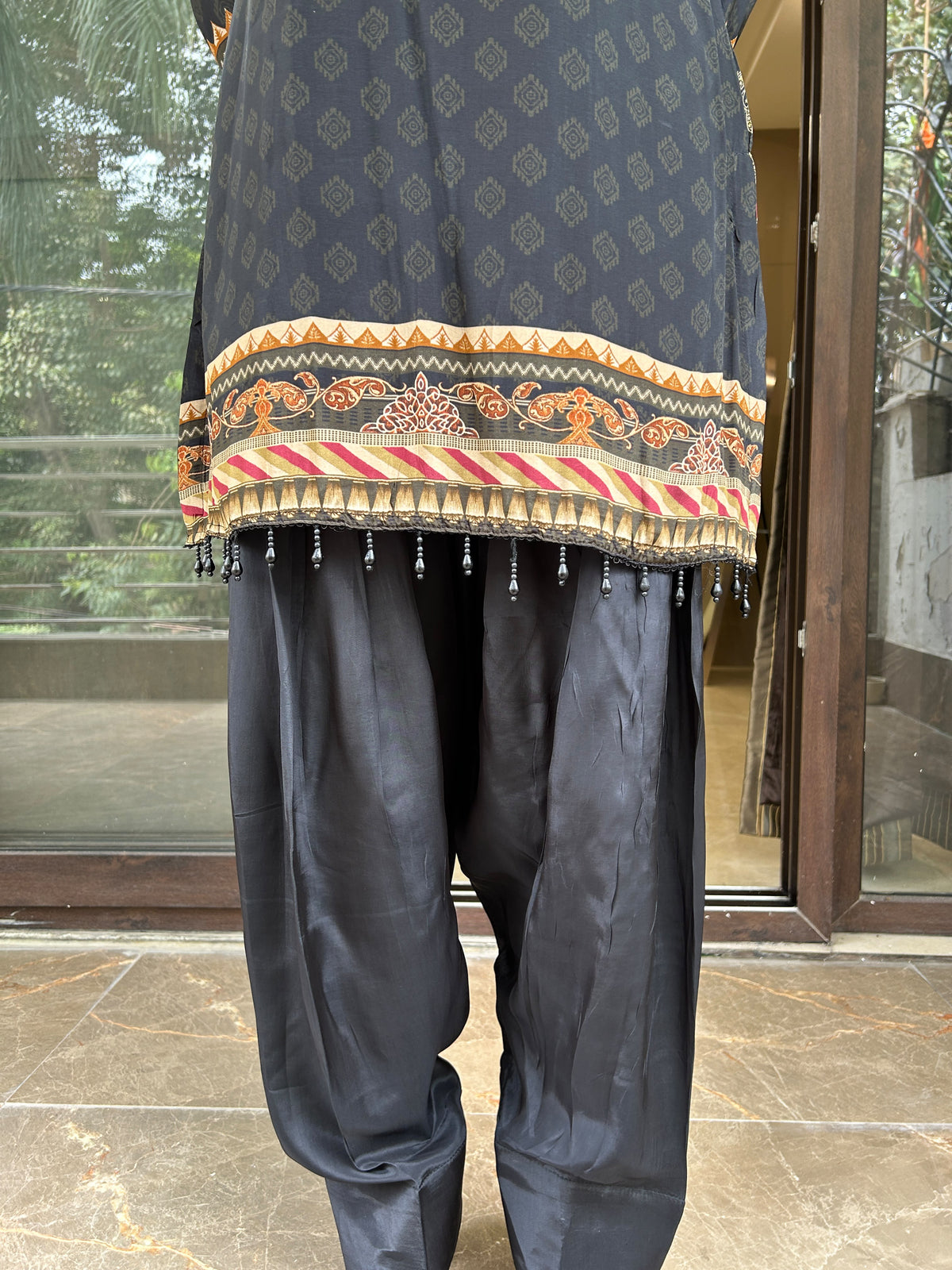 BLACK FARSHI SUIT SET